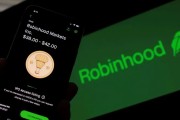 馆陶“接盘侠”没了？标普500指数季调维持成分股不变，Robinhood、Applovin应声大跌