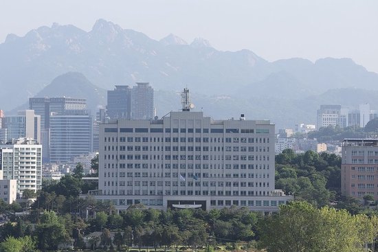 重回青瓦台 复苏经济 弥合社会(🥜)裂痕 韩国新总统有哪些执政计划？